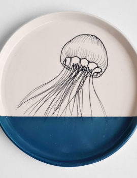 Petite assiette bleue meduse